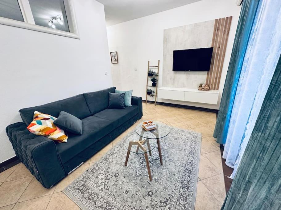 Beautiful Fully Renovated Apartment By The Sea, Large Balcony With Enchanting Views Neum Exteriör bild