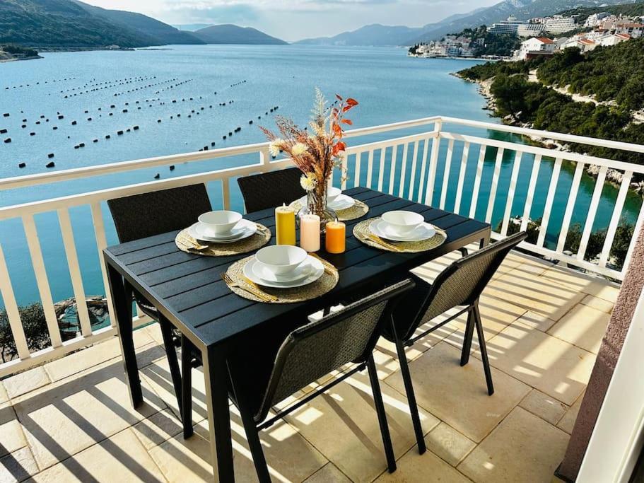 Beautiful Fully Renovated Apartment By The Sea, Large Balcony With Enchanting Views Neum Exteriör bild